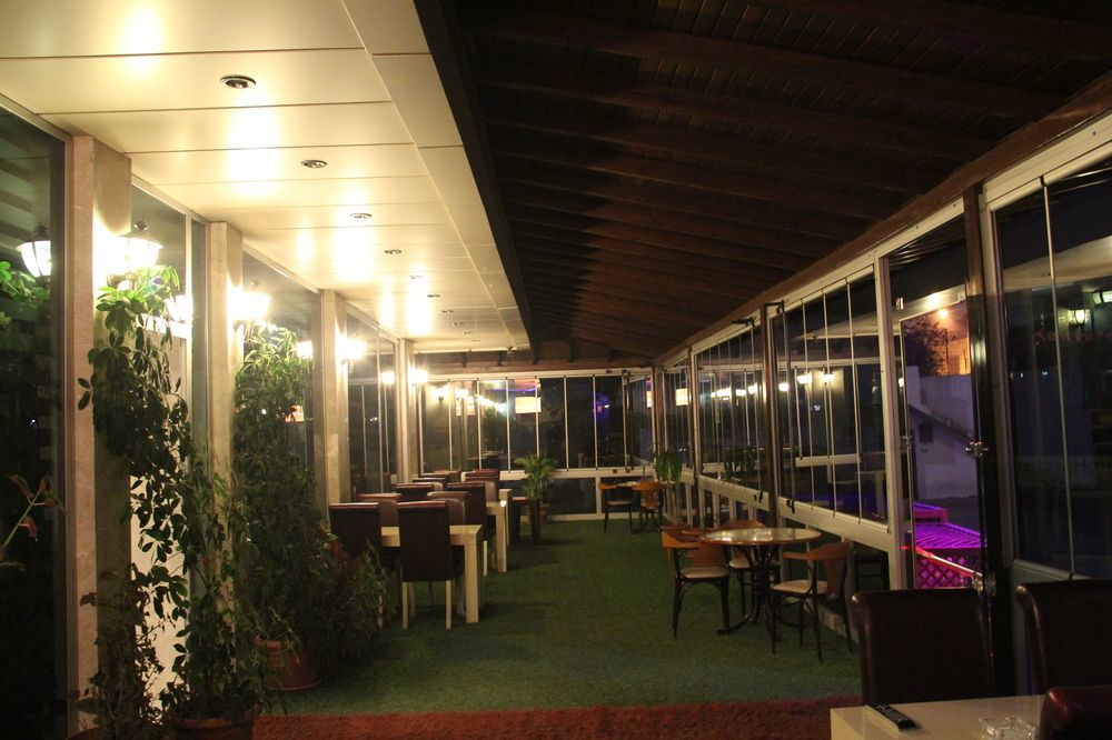 Grand Ezel Hotel Mersin  Exterior photo